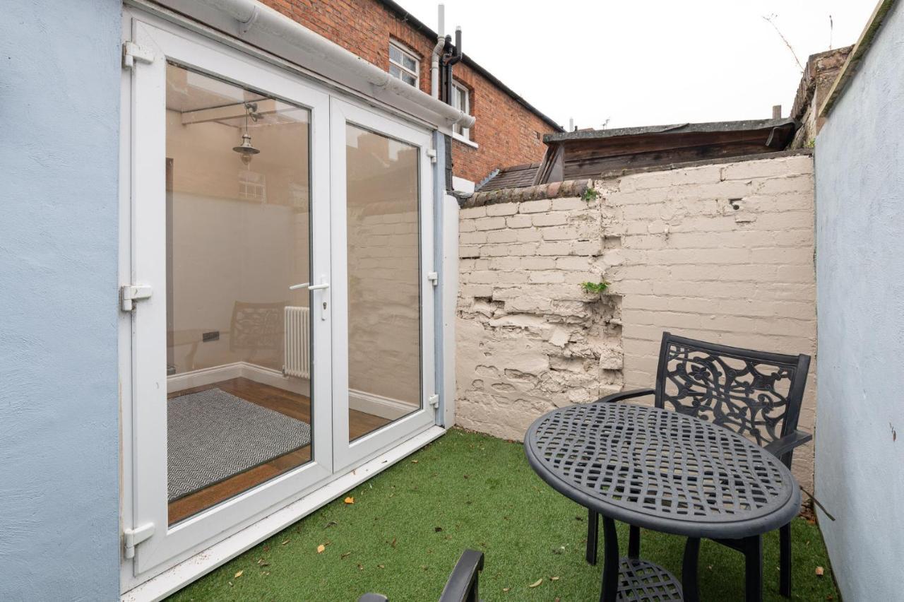 Besford Square, Shrewsbury Town Villa Dış mekan fotoğraf